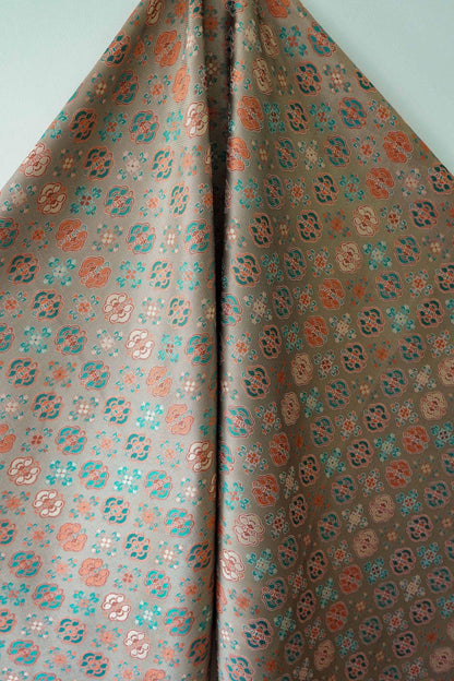 Sichuan Brocade Jacquard Fabric: Chinese Weaving for Cheongsam & Hanfu