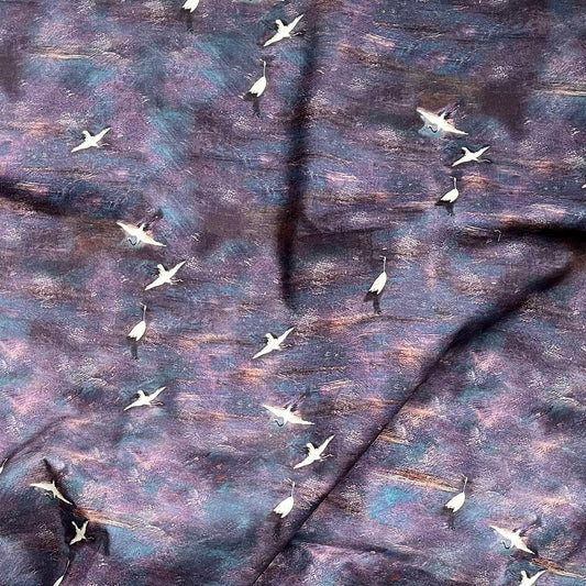 Tissu en coton imprimé de grues : 150 cm de large, pour la couture et l’ameublement