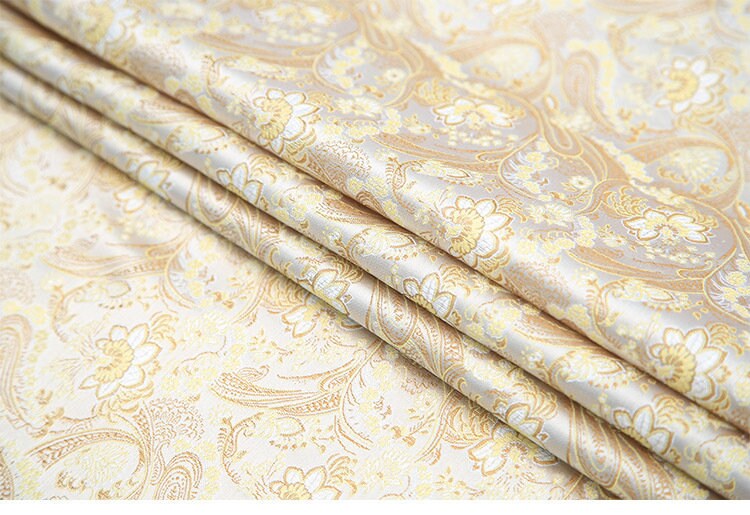 Tissu brocart à motifs cachemire : mélange de rayonne et de nylon noir et blanc, 89 cm de large, décoration de costumes
