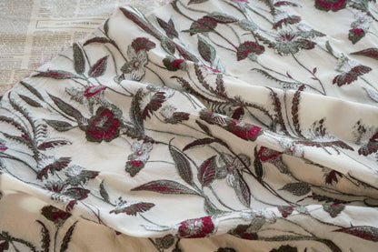 Tissu jacquard à motif floral : texture 3D, largeur 127 cm (50 po) - Vendu au mètre