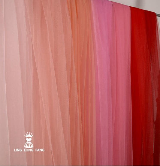 Tissu en maille transparente rouge ��" Gaze de polyester large