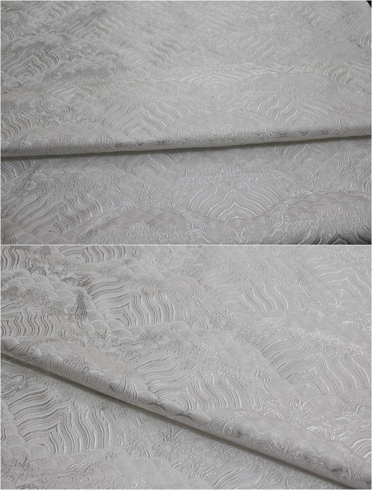 Tissu brocart de soie et rayonne à motif vagues océaniques - 75 cm