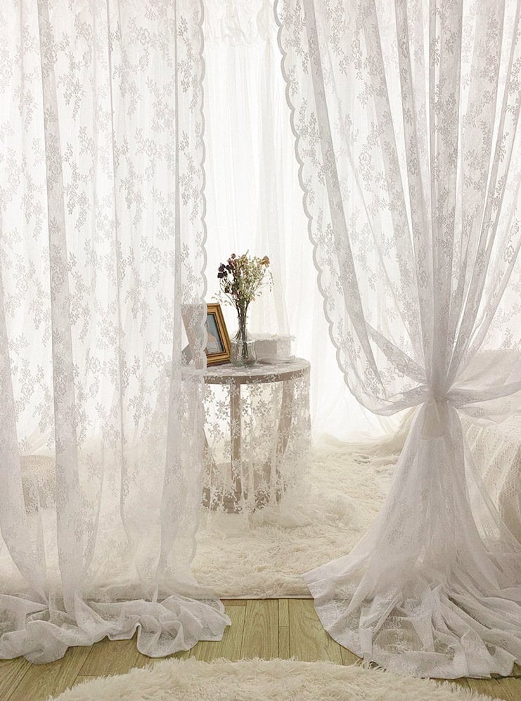 French Lace Curtain Fabric: Rose Wavy Yarn, 110" Height