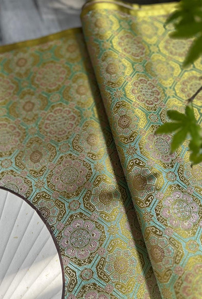 Dunhuang Baoxiang Brocade Fabric: Tibetan Robe, Cheongsam Material���29ï