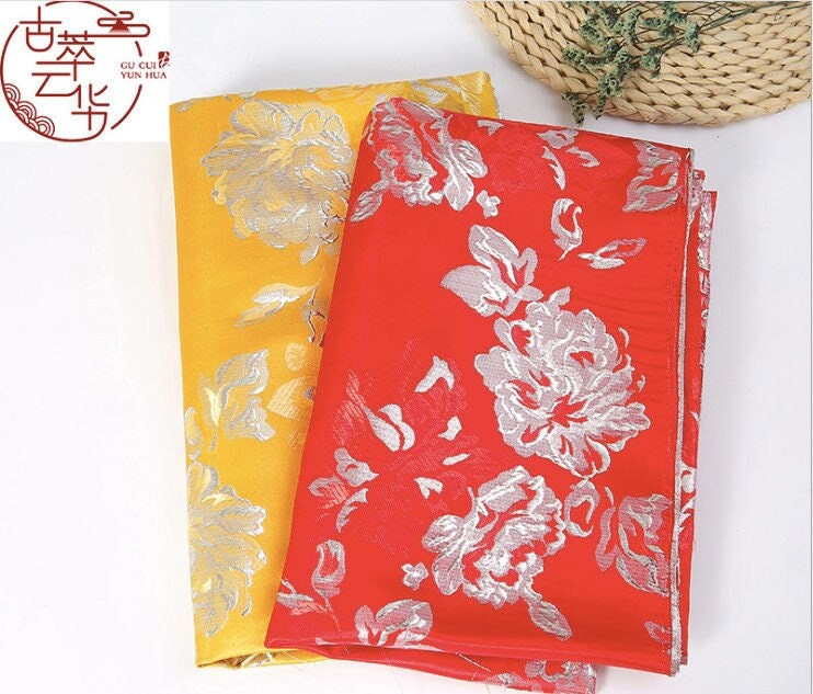 Floral Metallic Jacquard Brocade Fabric: 59"W Silk Rayon Damask