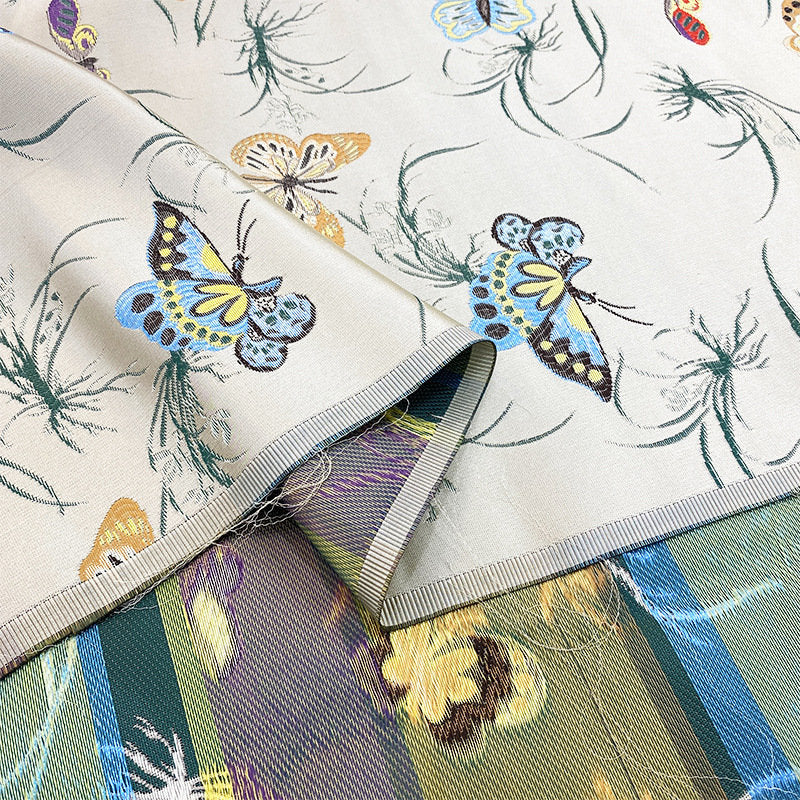Tissu jacquard papillon : 145 cm de large, en polyester