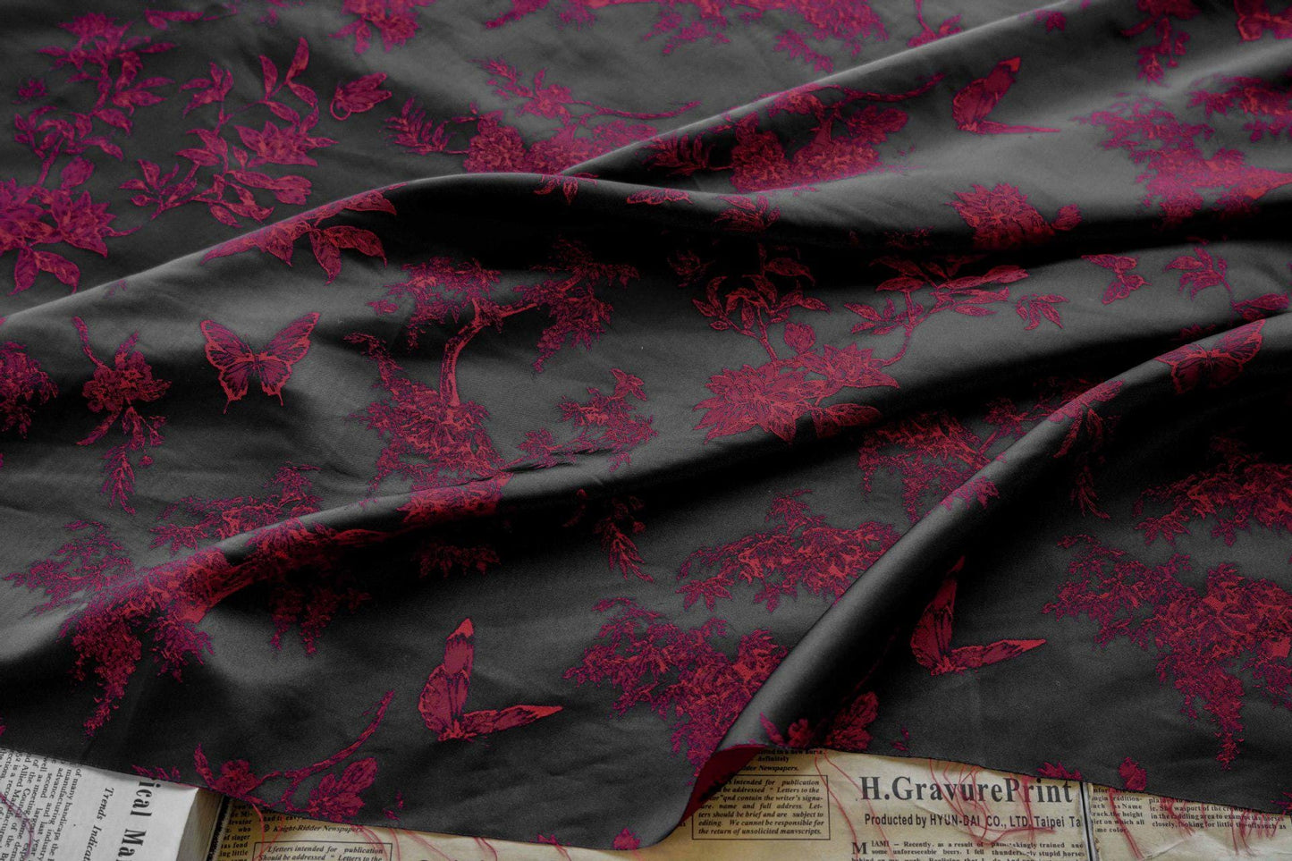 Floral Jacquard Brocade Fabric: 45"W Silk Rayon Blend