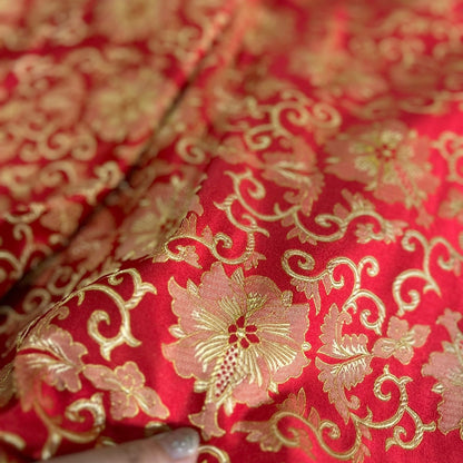 Tissu brocart jacquard à motifs floraux japonais : rayonne rouge et or, 75 cm de large