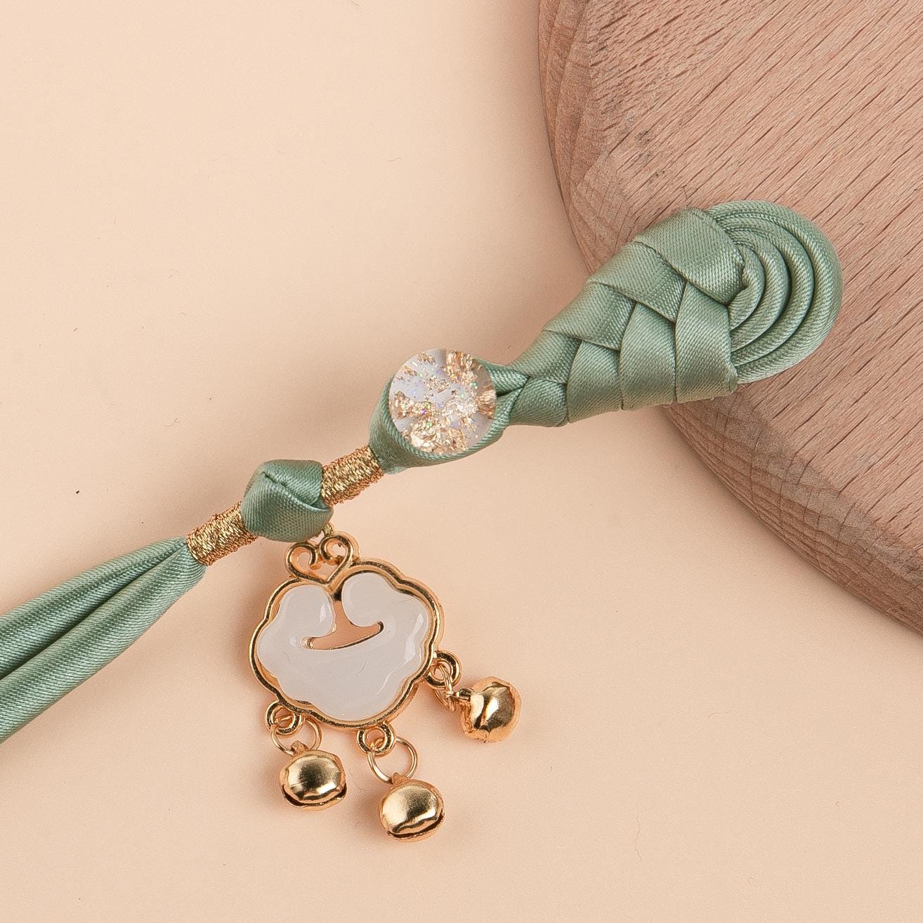 Handmade Chinese Knot Buttons: Satin Cheongsam Frog Closures