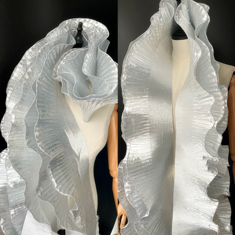 Metallic Gold Organza Lace: 3D Ruffle Designer Fabric, 15cm Wide