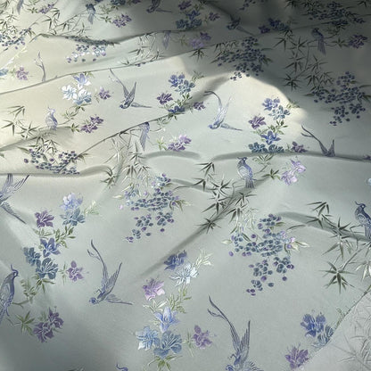 Tissu jacquard damassé à fil d'or : brocart à motifs d'oiseaux et de fleurs (59 po de largeur)