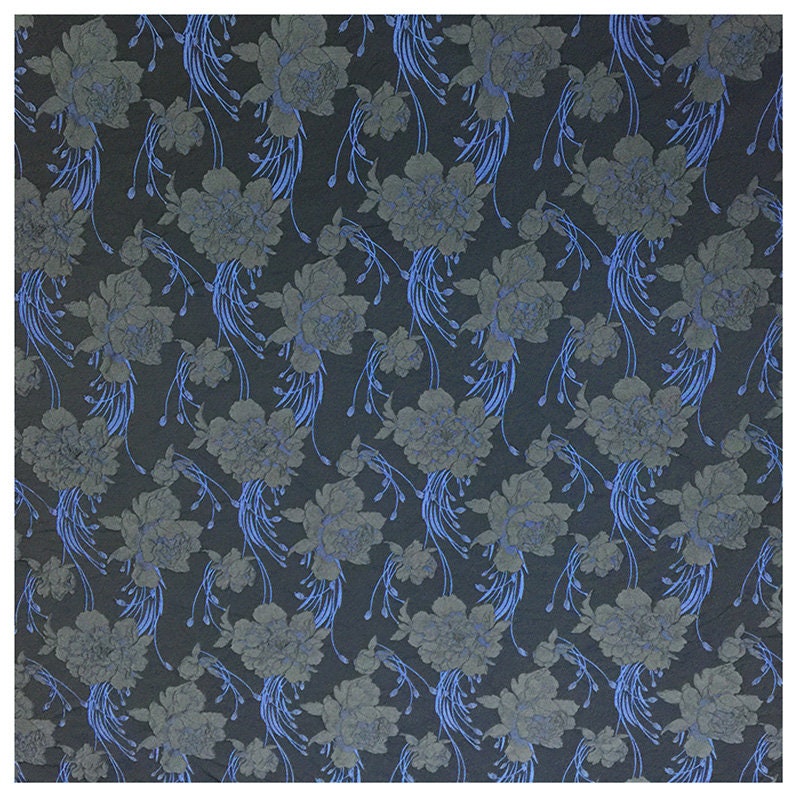 Tissu jacquard à motif floral : polyester à fil doré de 152 cm de large, vendu au mètre.
