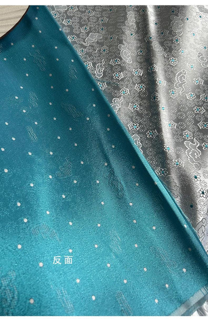 Tissu brocart Nishijin-ori : mélange de soie gris argenté pour kimono japonais