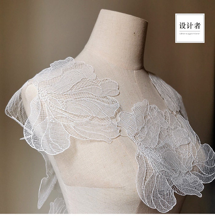 Embroidered Flower Lace Ribbon: White Palace Style Trim