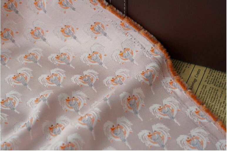Tissu brocart rose ange : 150 cm de large, tissu de décoration pour costumes, vendu au mètre