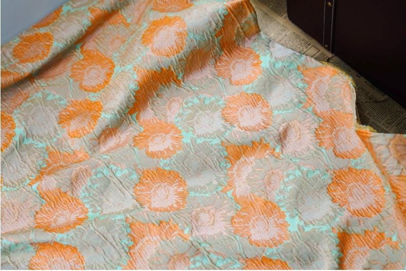 Tissu jacquard à motif floral : style peinture à l’huile, ameublement, costume – 160 cm de large