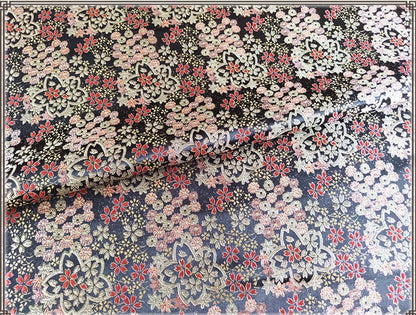 Tissu Nishijin-ori à fleurs de cerisier : brocart de soie japonais Kinran pour kimono