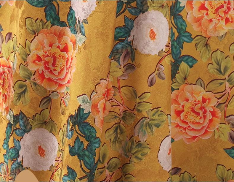 Tissu satin de soie Peony Tea : Rideau imprimé numérique de 150 cm de large