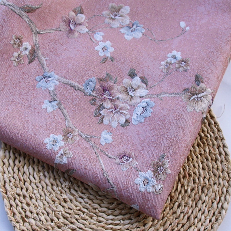 Tissu jacquard à motif floral : 145 cm de large, pour l’ameublement et la confection de costumes