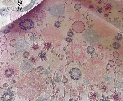 Tissu brocart japonais Nishijin : soie jacquard hortensia, 150 cm de large