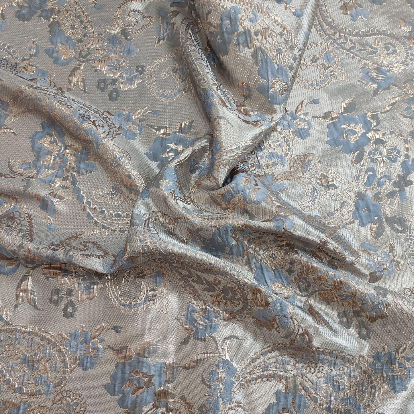 Gold Thread Jacquard Fabric: Retro Floral Upholstery, Costume, Decor