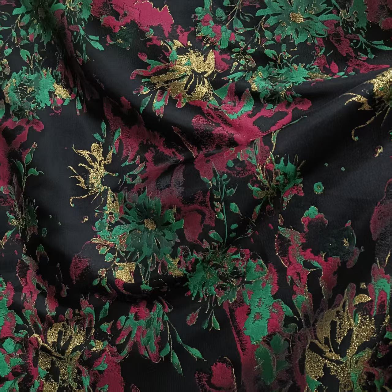 Vintage Iridescent Floral Jacquard Fabric: Metallic Gold Thread, 66"W
