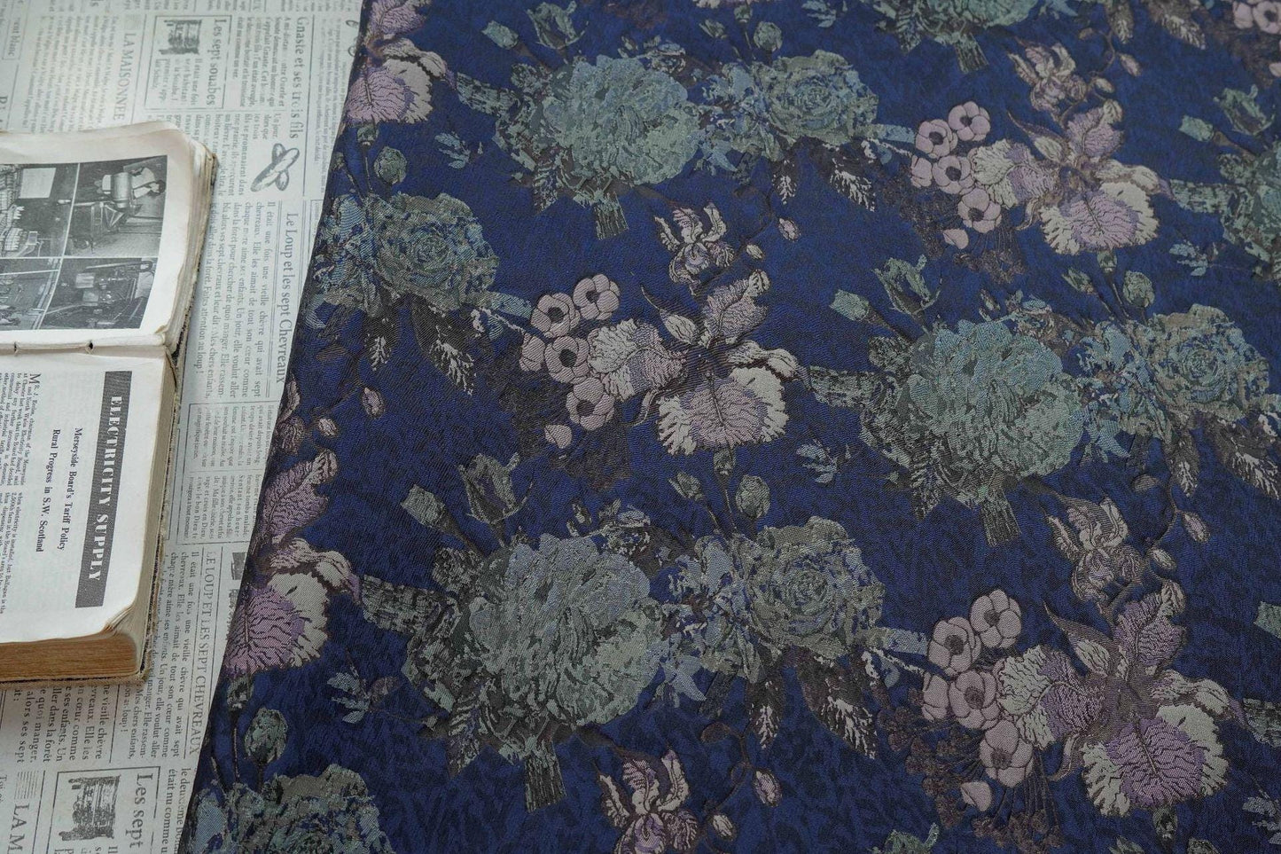 Tissu matelassé jacquard floral 3D européen ��� Ameublement, canapé, sac, meubles, couture DIY, décoration intérieure"Large