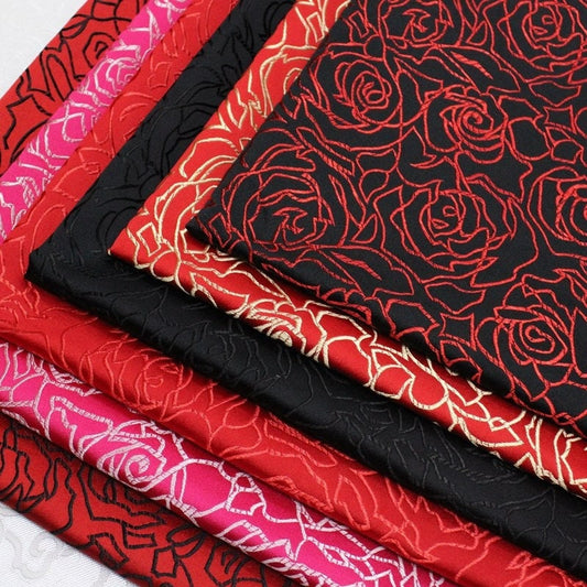 Tissu brocart rose : mélange de soie et de rayonne de style chinois (au mètre)