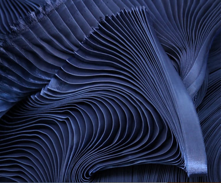 Pleated Organza Fabric: Soft Yarn, Stiff Texture, 59" Wide