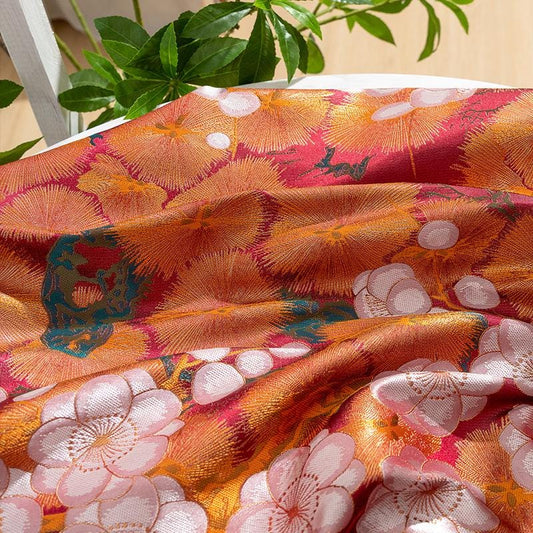 Tissu Nishijin Crane Sakura : brocart de soie jacquard doré, 150 cm de large