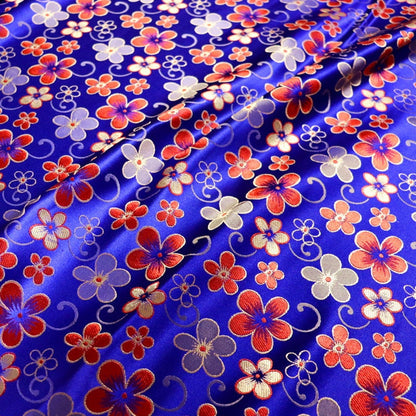 Brocart de soie à motif floral : 75 cm de large. Idéal pour l’ameublement, les costumes et la décoration.