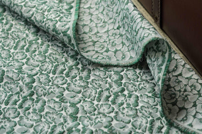 Tissu jacquard à motif floral en relief : mélange de rayonne bleu azur, 152 cm de large
