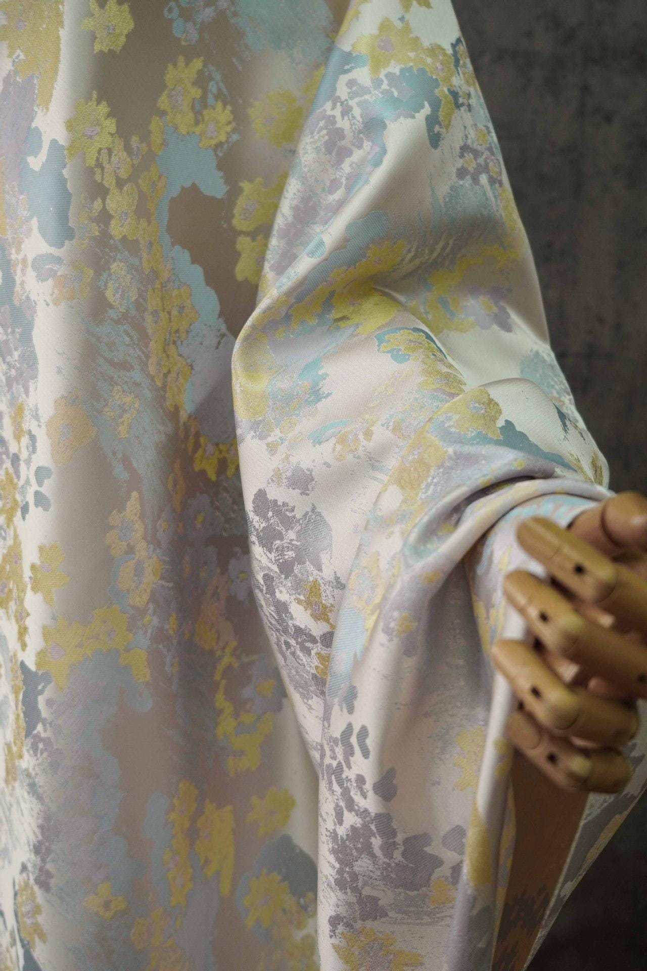Gold Thread Jacquard Fabric: 3D Oil Painting Texture, 65" Wide
