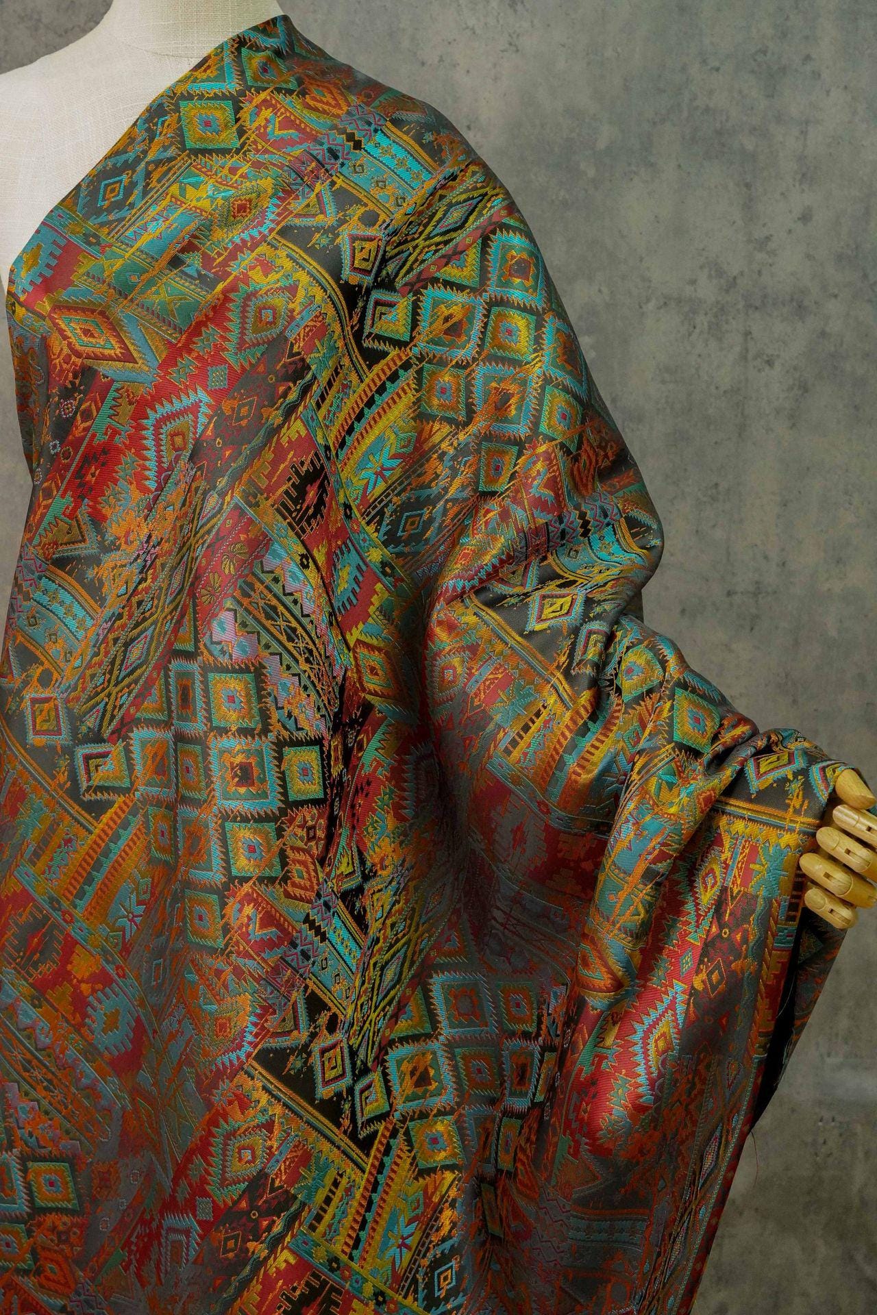 Ethnic Jacquard Fabric: Emperor Robe Style, Cheongsam Sewing Material