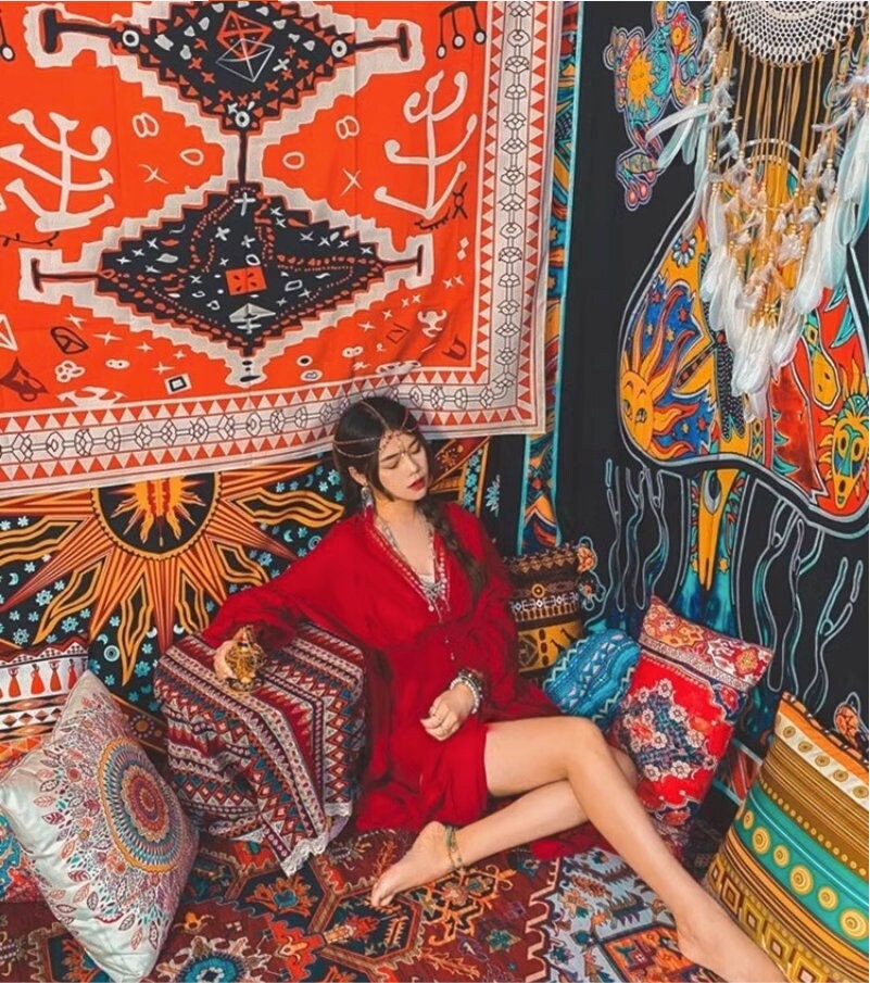 Mandala Tapestry: Bohemian Wall Hanging, Sofa Throw, Tablecloth [140x200 cm]