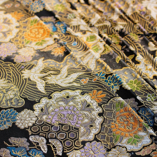 Tissu Kinran de Nishijin Crane : Brocart de soie jacquard damassé noir (largeur 59")