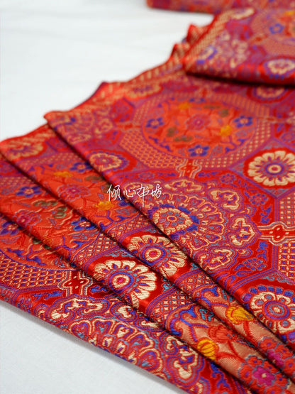 Tissu brocart à fleurs de prunier : tissu pour coussin Cheongsam chinois (29,5 po L)