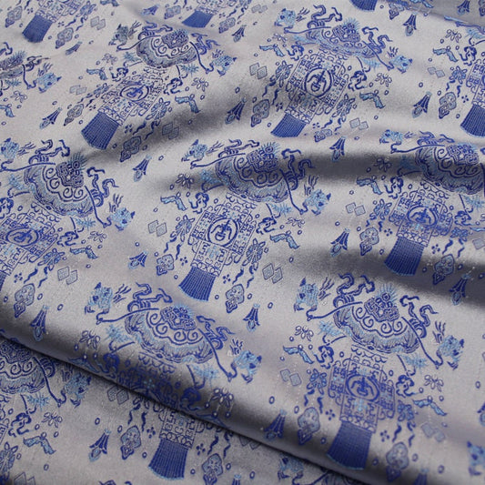 Tissu brocart jacquard à motifs floraux : Matière pour la confection de robes de style lanterne chinoise