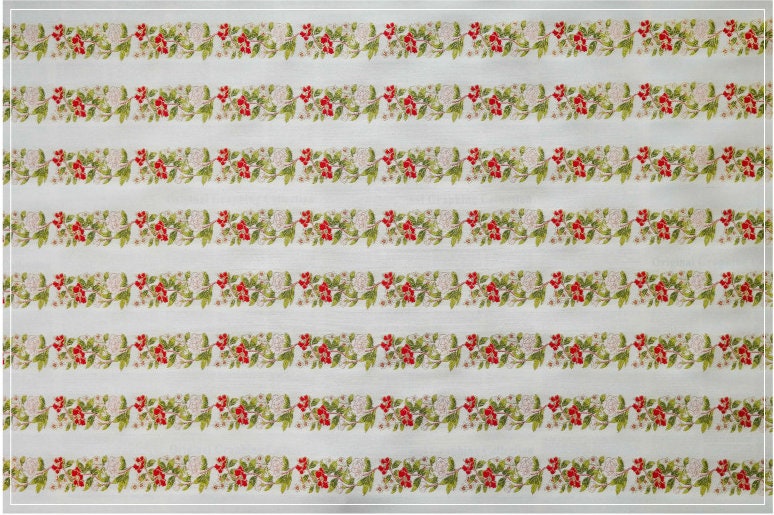 Tissu jacquard floral à fil doré : rayures pour ameublement, costumes et décoration