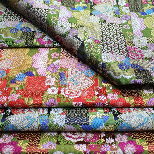 Tissu brocart jacquard à motifs floraux Nishijin : mélange de soie et de rayonne japonaises
