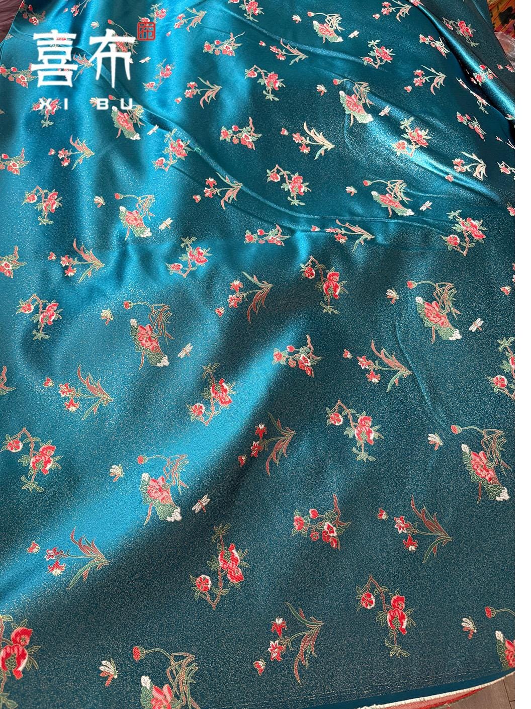 Gilded Orchid Brocade Fabric ��� Song Jin Silk, Traditional Chinese T