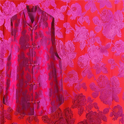 Tissu brocart de soie rouge : 145 cm de large, motif pivoine