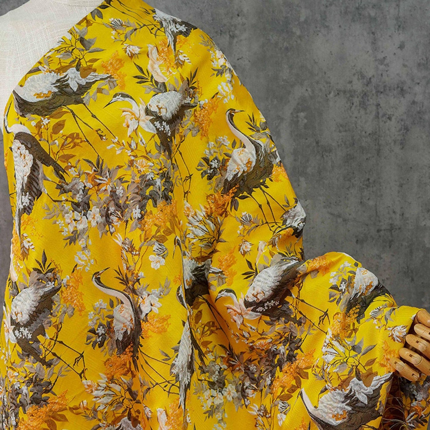 3D Embossed Jacquard Fabric: Elegant Textured Upholstery & Clothing Textile