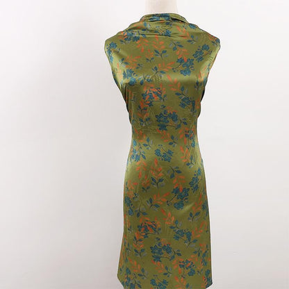 Tissu en soie imprimé numérique « Plum Blossom Tea », 150 cm de large.