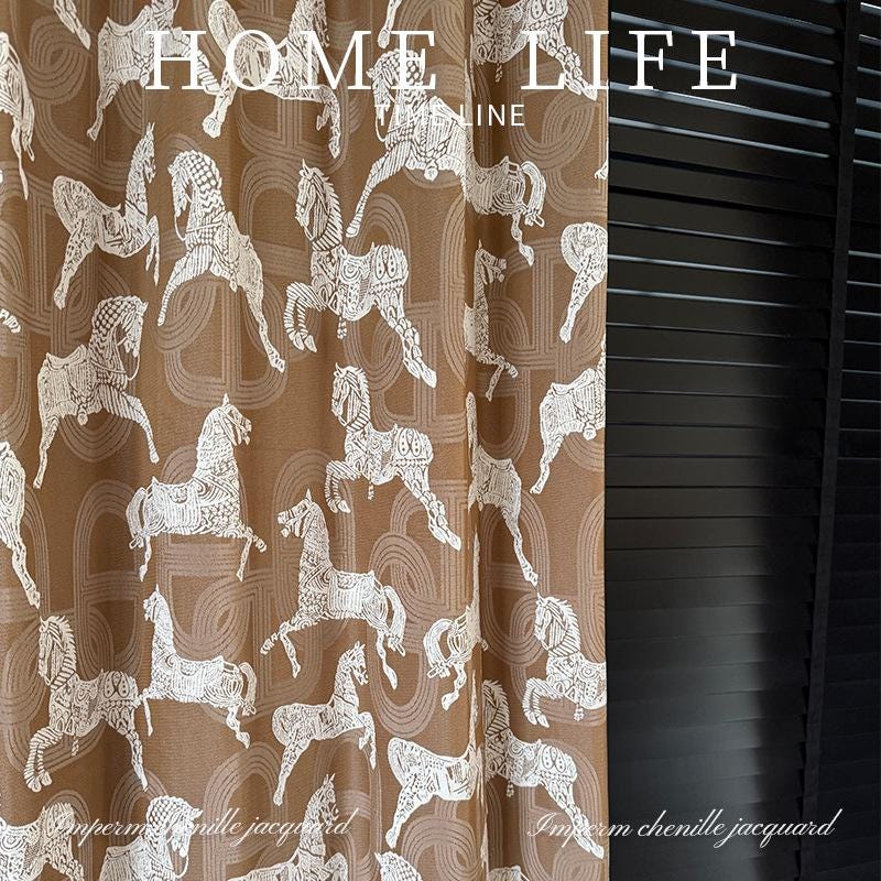Tissu d'ameublement jacquard chenille Royal Horse ��� Rideaux couleur crème blé (Par The