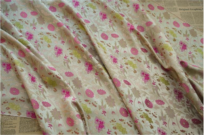 Gold Thread Floral Jacquard Fabric: 3D Texture, 55" Wide