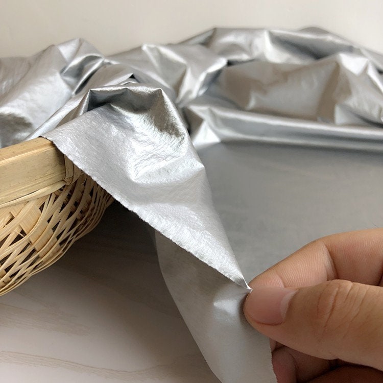 Metallic Silver Pleated Waterproof Fabric: Reversible Padded Jacket Material