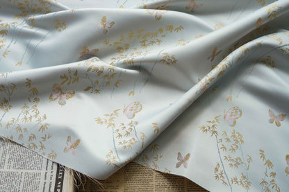 Tissu brocart papillon : Tissu kimono Nishijin à fil d'or (au mètre)
