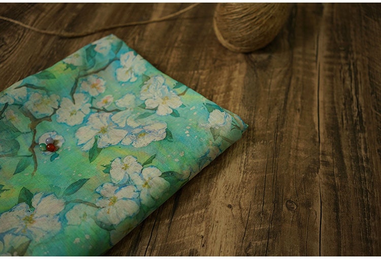 Tissu ramie à motif floral : textile doux pour vêtements et maison, 140 cm de large