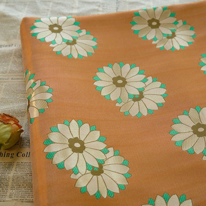 Tissu brocart à fleurs d'oranger : satin jacquard pour couture et matelassage, 150 cm de large